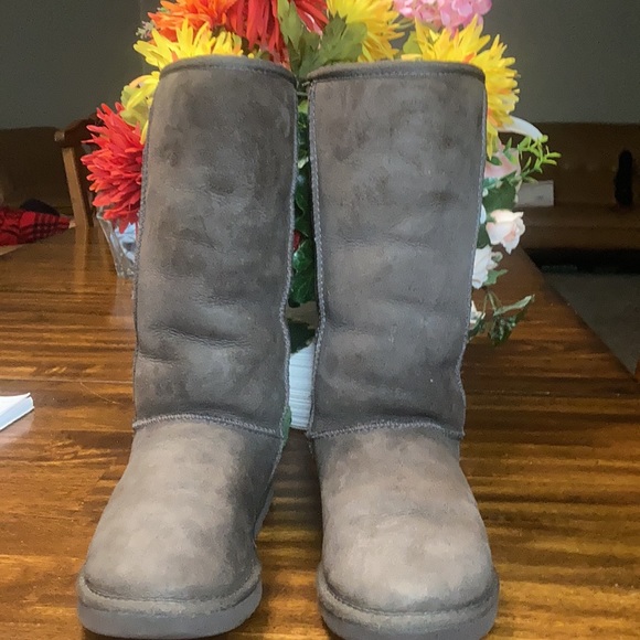 Ugg Australia classic tall boots. - Picture 3 of 12